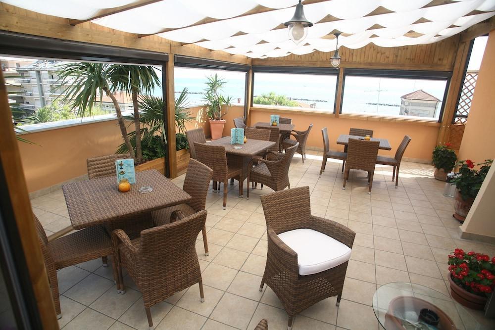 Hotel Victoria Porto San Giorgio Eksteriør bilde